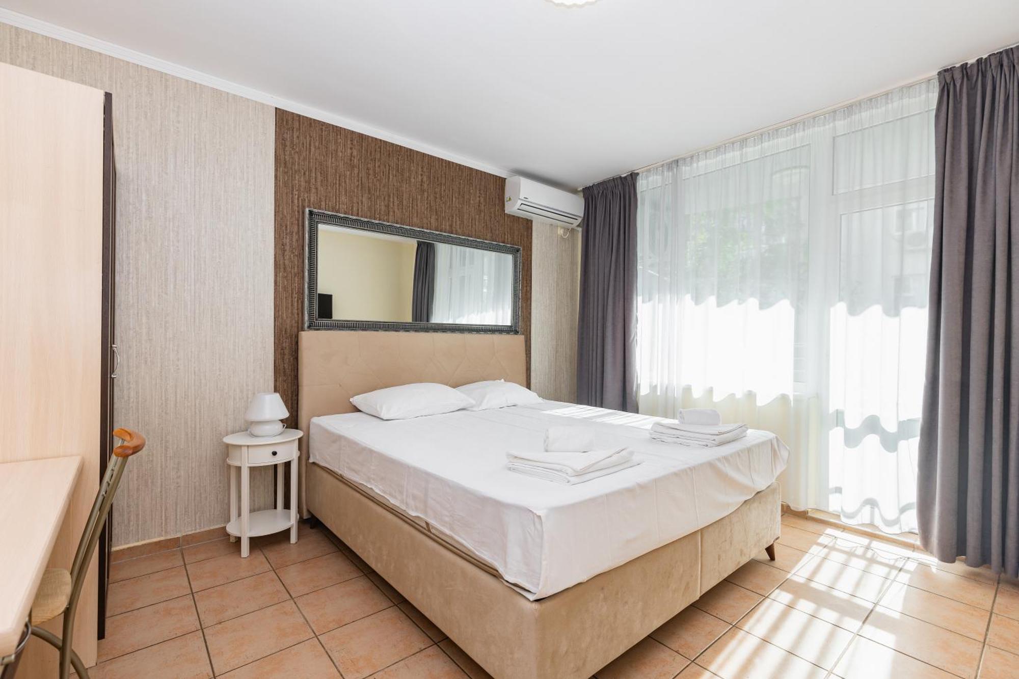 Favorit Aparthotel Pantai Sunny Luaran gambar